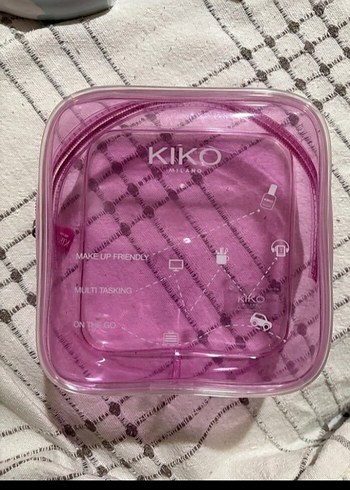 kiko makyaj çantası kaliteli sekilde