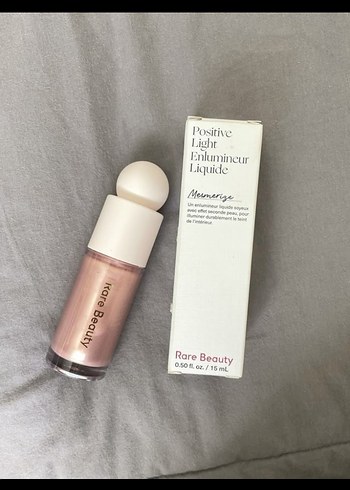 Rare Beauty Sıvı Aydınlatıcı 15 ml