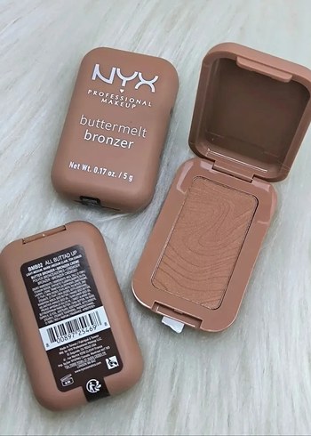 NYX Buttermelt Koyu Kahverengi Bronzer