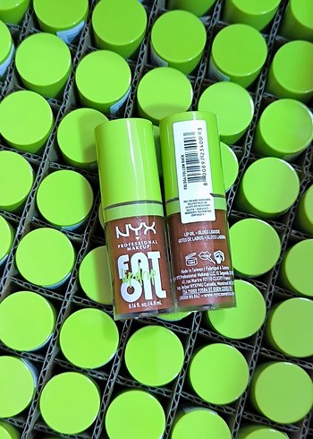 NYX Parlak Haki Dudak Parlatıcısı