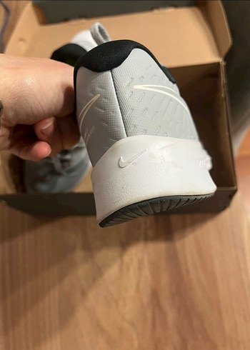 Nike Nike Gri Kadın Günlük Spor Ayakkabı