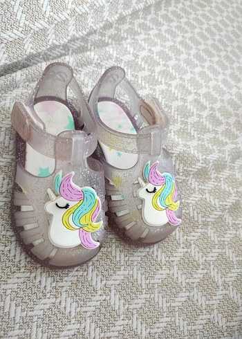 Parlak Unicorn Desenli Kız Çocuk Sandalet