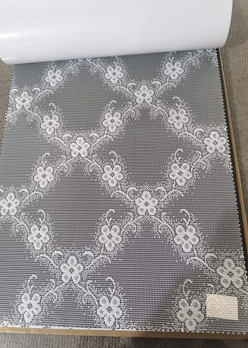 Beyaz Çiçekli Gri Baskılı perde