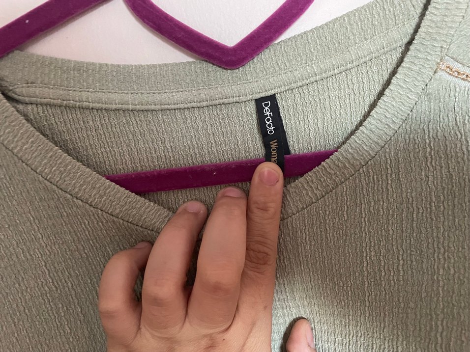 Yuvarlak yaka hafif yarasa kol yeşil büyük beden buluz - Görsel 3