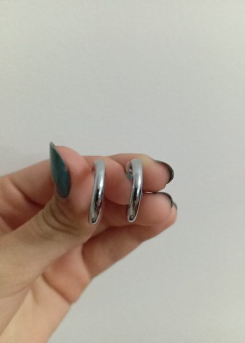 Gri Halka Minimalist Küpe