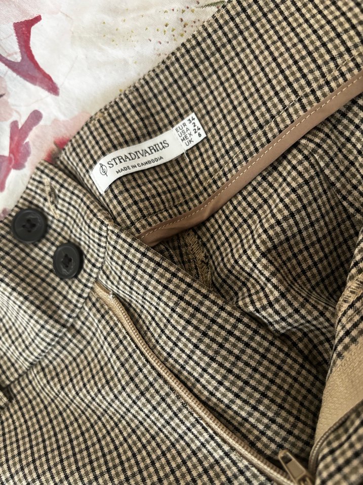 Bej Pilili Kadın Kumaş Pantolon Stradivarius - Görsel 2