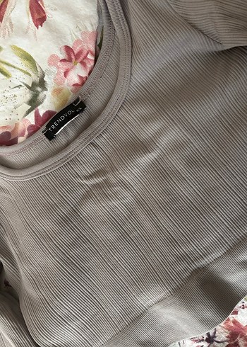 Gri Uzun Kollu Crop Top - Görsel 2