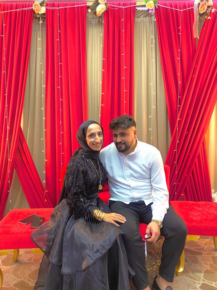 Siyah Etnik Desenli Uzun Tesettür Abiye - Görsel 4