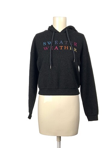 Bershka Sweatshirt %70 İndirimli.