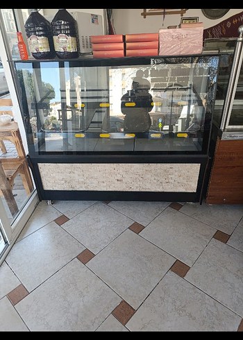 Koyu Renkli Gıda Isıtıcı Vitrini