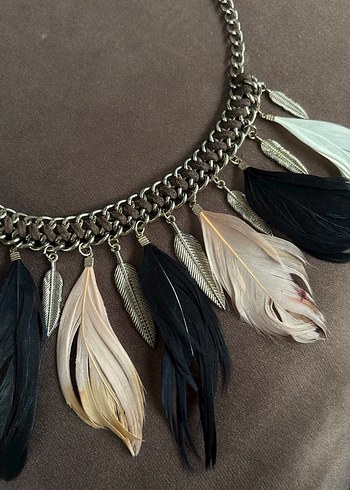 Etnik Desenli Zincir Detaylı Kısa Tüylü Kolye - Görsel 2