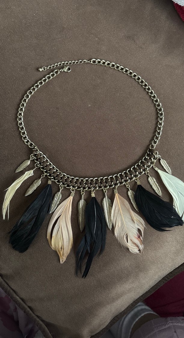 Etnik Desenli Zincir Detaylı Kısa Tüylü Kolye - Görsel 4