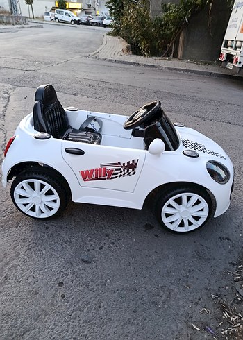 Beden 12 volt sıfır temiz akülü araba