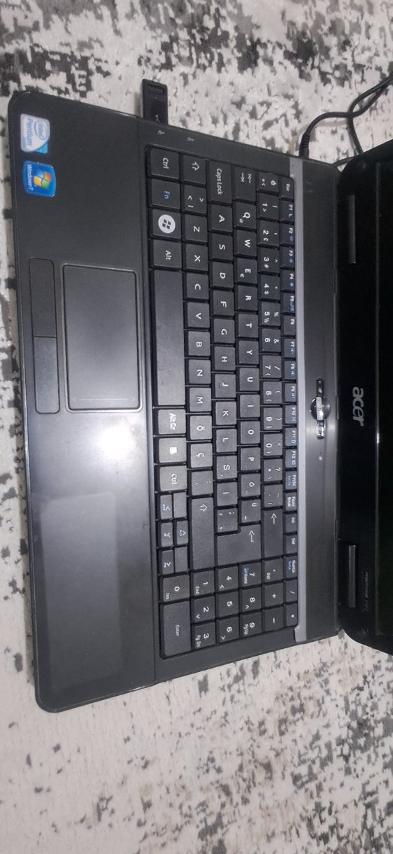 Siyah Acer Dizüstü Bilgisayar - Görsel 3