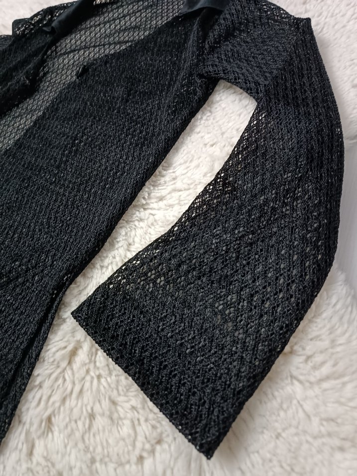 Siyah V Yaka Örgü Kadın Hırka - Görsel 2