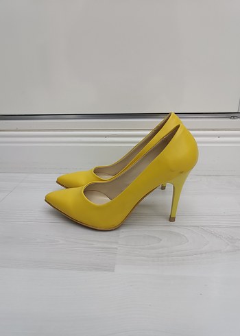 Sarı Stiletto Topuklu Kadın Ayakkabı - Görsel 3