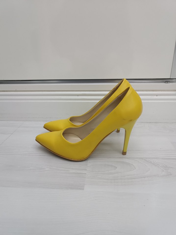 Sarı Stiletto Topuklu Kadın Ayakkabı - Görsel 3