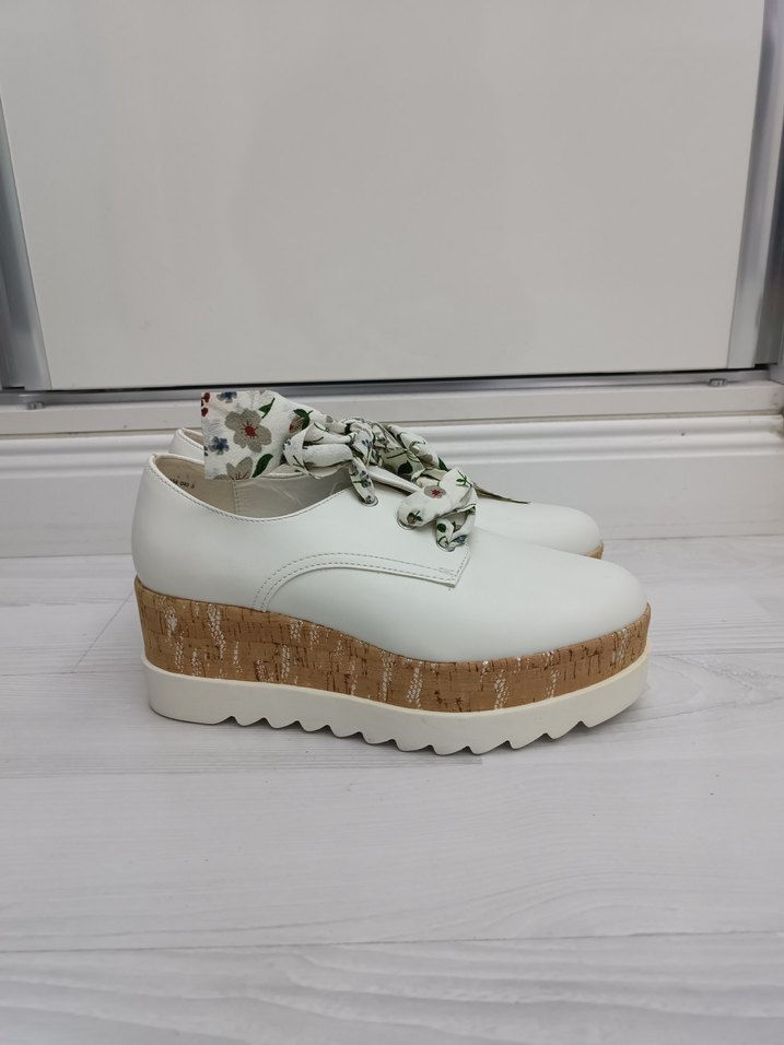 Kadın Beyaz Dolgu Topuklu Günlük Ayakkabı - Görsel 2