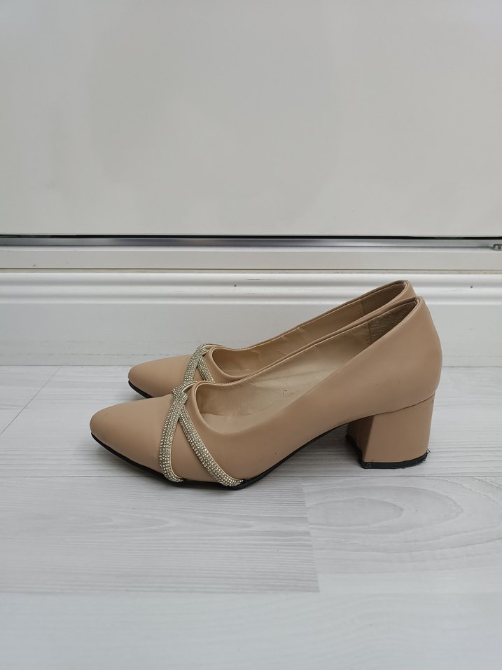 Bej Kadın Klasik Topuklu Ayakkabı - Görsel 3