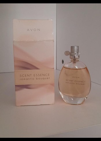 Beden AVON Scent Essence Romantic Bouquet Kadın Parfümü 30 ml