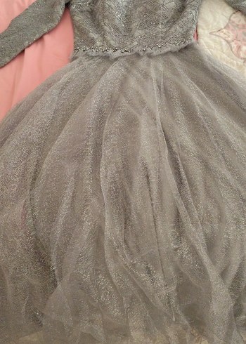 Dantel Detaylı Gri Uzun Kollu Nişan Elbisesi - Görsel 5