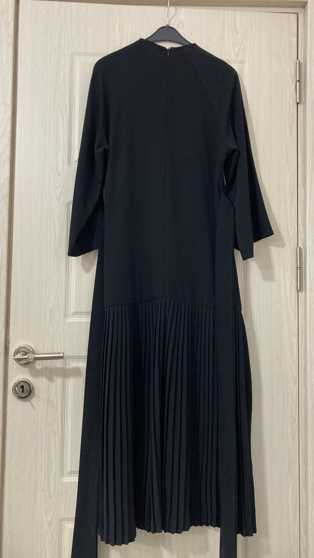 Siyah Piliseli Uzun Kollu Abiye Elbise - Görsel 3