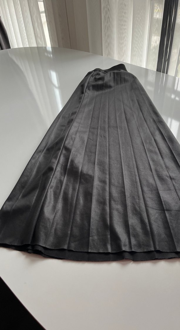 Piliseli Siyah kadın Eteği - Görsel 2