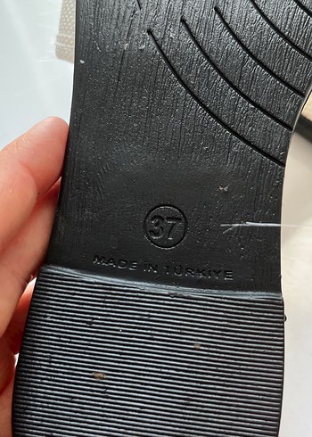 Beyaz Tüylü Kadın Terlik - Görsel 3