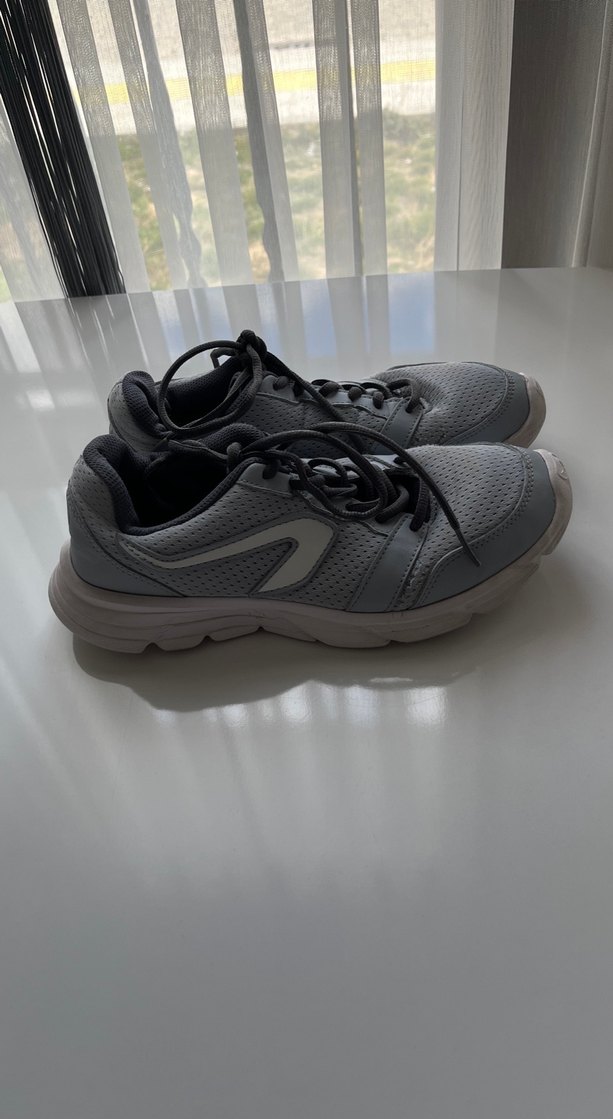 Gri Bağcıklı Basketbol Ayakkabısı - Görsel 2