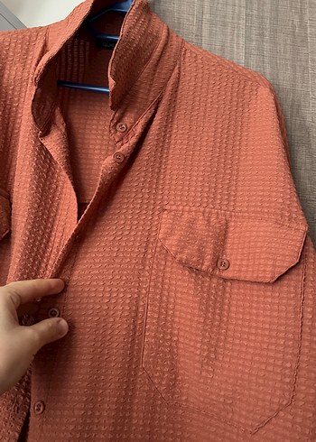 Düğmeli Rahat Kesim Kahverengi Keten Gömlek - Görsel 2