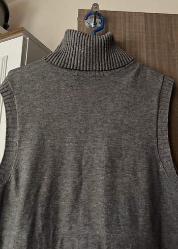 Gri Boğazlı Kolsuz Triko tunik - Görsel 2