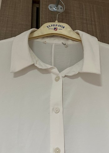 Düğmeli Beyaz Keten Kadın Gömlek - Görsel 4