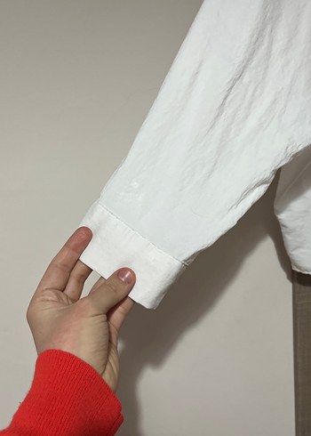 Düğmeli Beyaz Keten Kadın Gömlek - Görsel 3