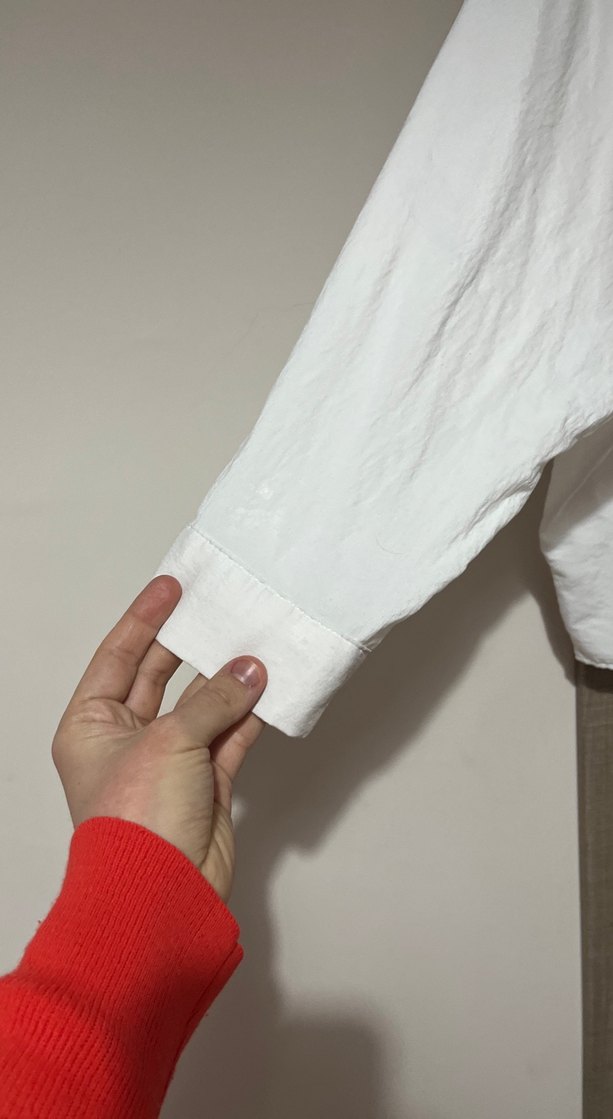 Düğmeli Beyaz Keten Kadın Gömlek - Görsel 3