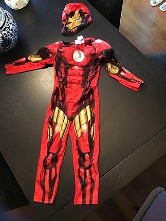 Iron Man-Demir Adam kostümü H&M