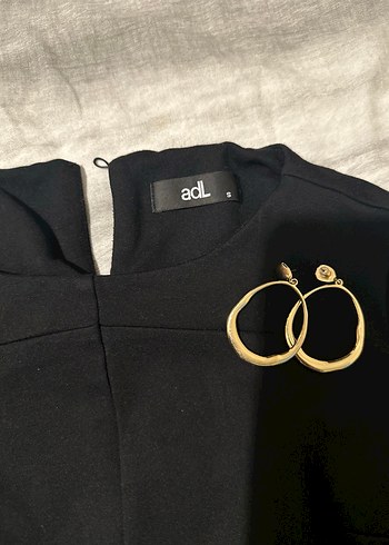 Kadın Siyah Kemerli Kısa Ceket - Görsel 2