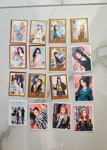 Itzy fotokartları 16 adet