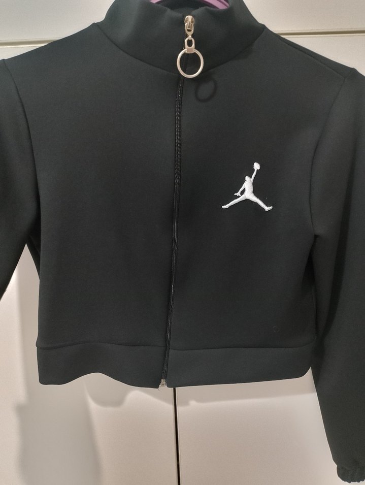 Jordan Siyah Fermuarlı Crop Spor Ceket - Görsel 2