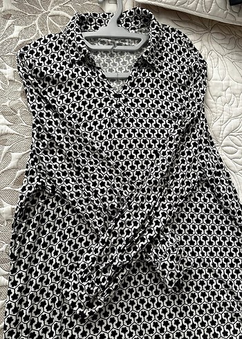 Gri Modern Kadın Fuları - Görsel 3