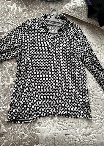 Gri Modern Kadın Fuları - Görsel 2