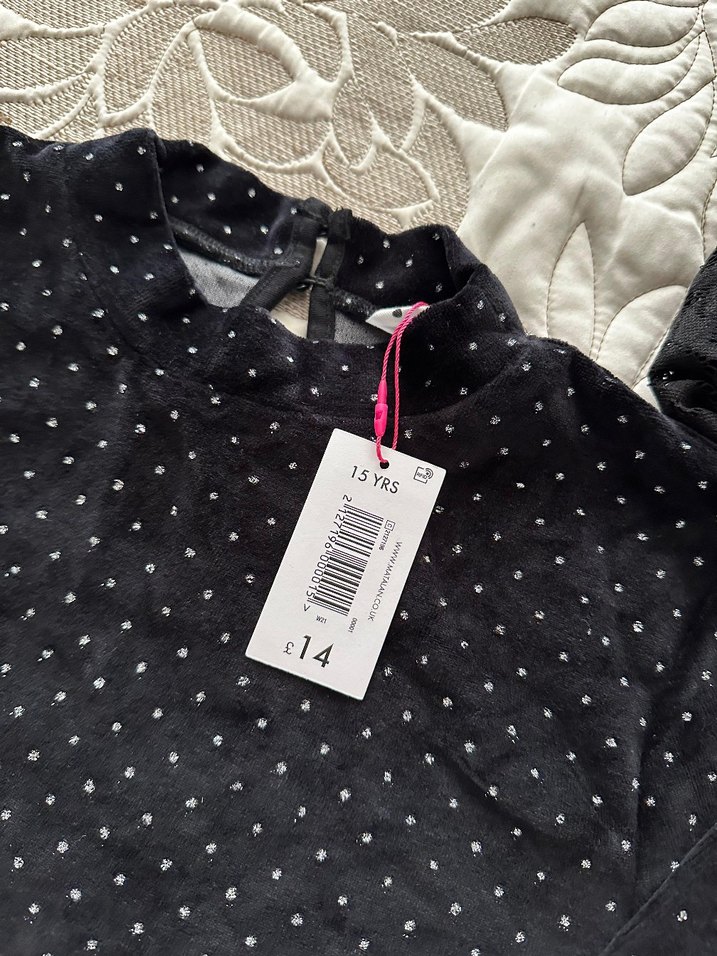 Puantiye Desenli Siyah Triko Midi Elbise - Görsel 2