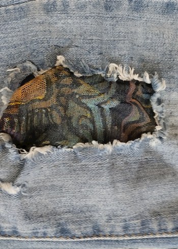 Diğer Yırtık Detaylı Dar Kesim Kadın Kot Pantolon
