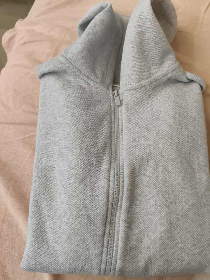 Gri Kapüşonlu Fermuarlı Hırka - Görsel 2