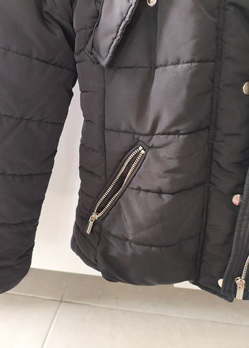 Kürk Detaylı Siyah Kadın Mont - Görsel 4