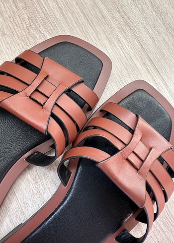Zara Zara Kahverengi Gerçek Deri Terlik
