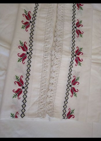 Nakışlı Beyaz yastik - Görsel 2