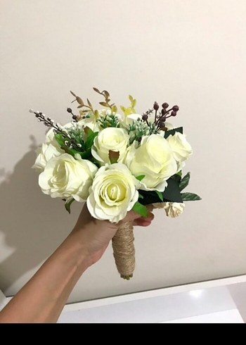 Dantel Detaylı Minimalist Beyaz Gelin Çiçeği - Görsel 3