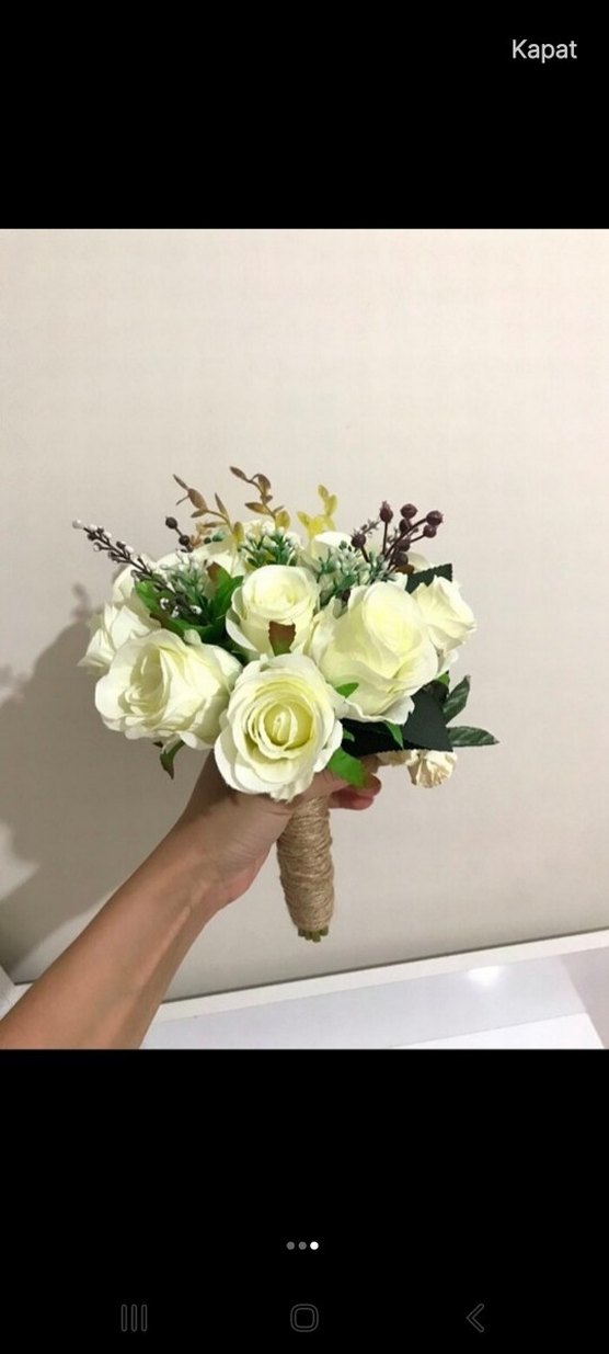 Dantel Detaylı Minimalist Beyaz Gelin Çiçeği - Görsel 3