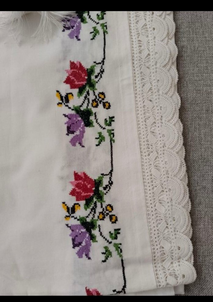 Nakışlı Beyaz Yastık etek  ve pohçasi - Görsel 2