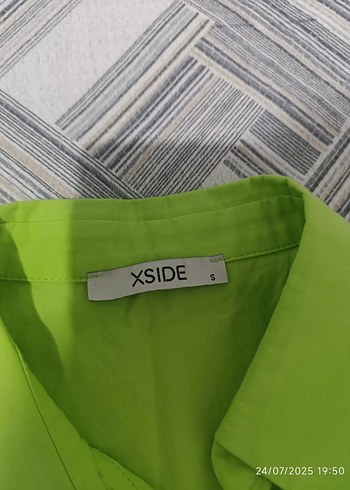 s Beden LC Waikiki Düğmeli Yeşil Kadın Crop Gömlek